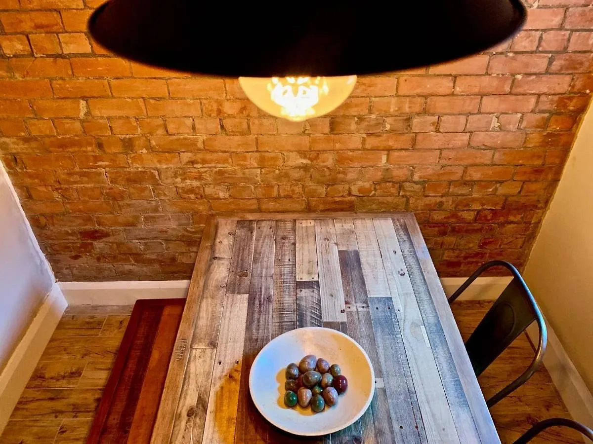 Ebor. *Cosy*Homli*Parking*Wifi*Smart Villa Belfast